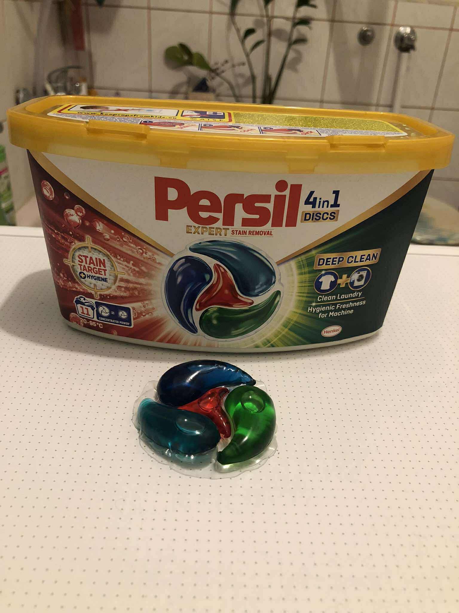 1423